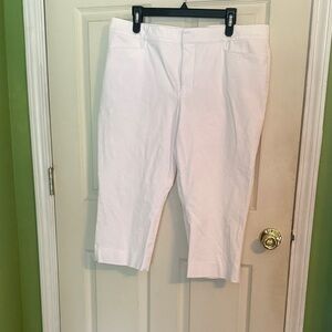 Chaps Cream Cropped Pants